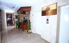 Grand Hotel Manamah Interior photo
