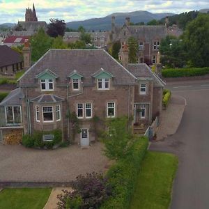 Firtree Bed And Breakfast At Galvelbeg House Crieff Exterior photo
