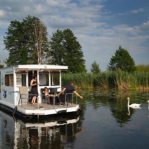 Havel Cruiser - Hausboot-Flöße mit Stil Brandenburg  Exterior photo