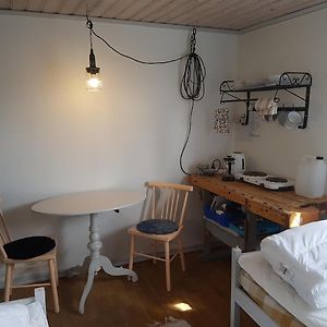 Bradtom Slusscafe & Stugor Bed and Breakfast Norrköping Exterior photo