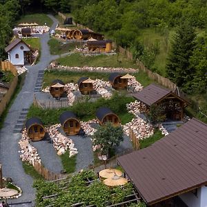 Complex Butoaiele Transilvaniei - Cazare & Spa - Natura - Restaurant Mediaş Exterior photo