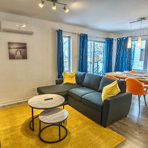 Modern Condo 2Br 4 Beds Ac Wi-Fi Free Parking Laval Exterior photo