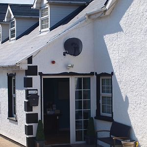 The River House Hostel Dungloe Exterior photo