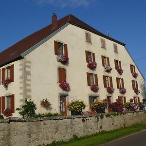Le P'Tit Bonheur Bed and Breakfast Chilly-sur-Salins Exterior photo