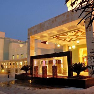 Cambay Grand Kukas Hotel Jaipur Exterior photo