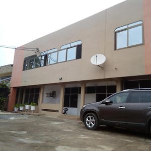 Salleria Annex Aparthotel Accra Exterior photo