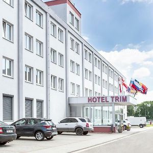 Hotel Trim Pardubice Exterior photo