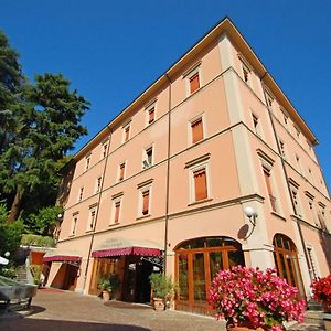 Alla Rocca Hotel Conference & Restaurant Bazzano Exterior photo