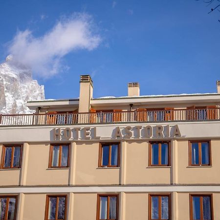 Hotel Astoria Breuil-Cervinia Buitenkant foto