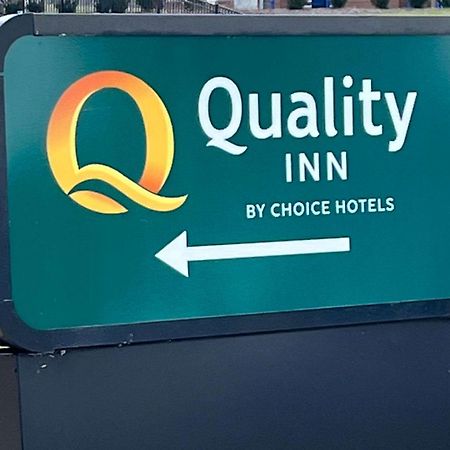 Quality Inn I-70 At Wanamaker Topeka Buitenkant foto