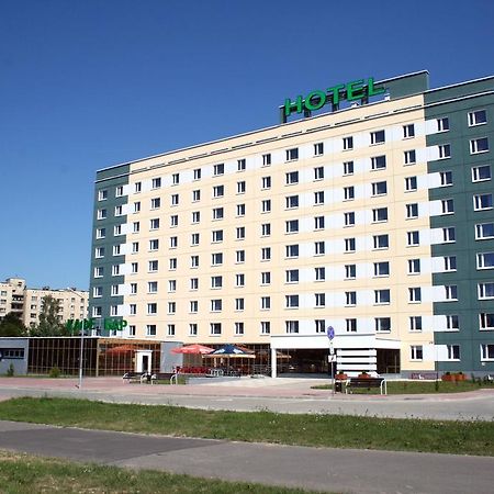 Halt Time Hotel Minsk Buitenkant foto