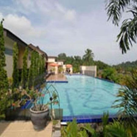 Lembah Gunung Kujang Hotel Subang Buitenkant foto