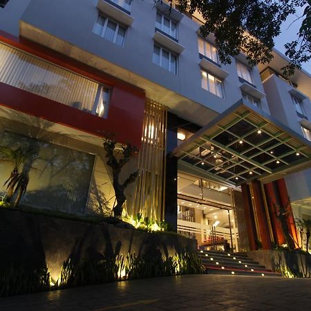 Ardan Hotel Bandung Buitenkant foto