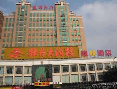 Super 8 Hotel Fuzhou Wu Yi Nan Lu Buitenkant foto
