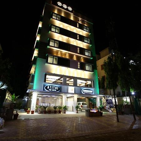 Atithi The Hotel Ahmedabad Buitenkant foto