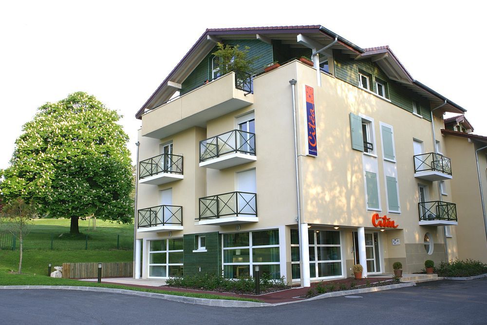 Zenitude Hotel-Residences L'Oree Du Parc Divonne-les-Bains Buitenkant foto