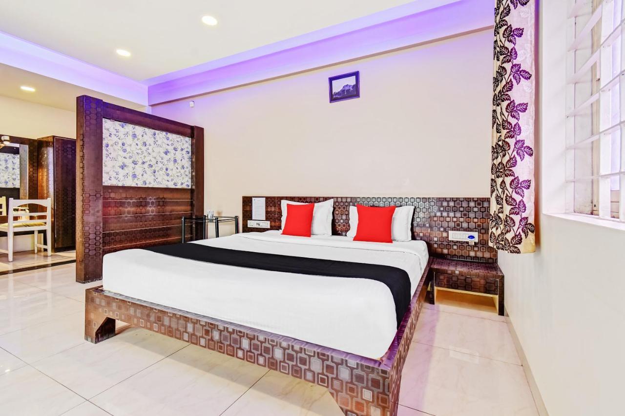 Capital O 60064 Hotel Sparkling Pearl Aurangabad  Buitenkant foto