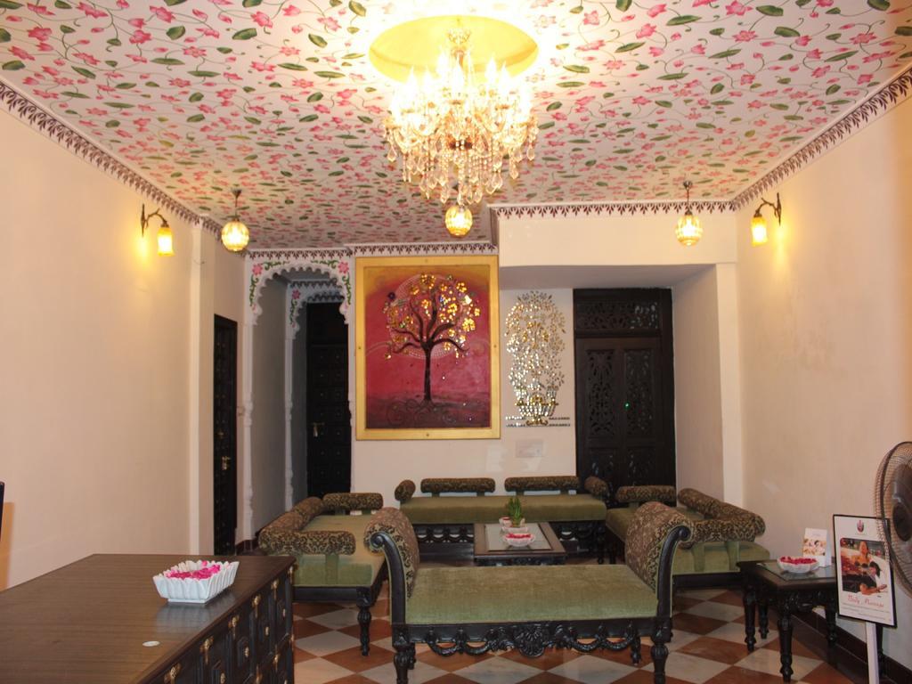 Hotel Mahima Palace Udaipur Buitenkant foto