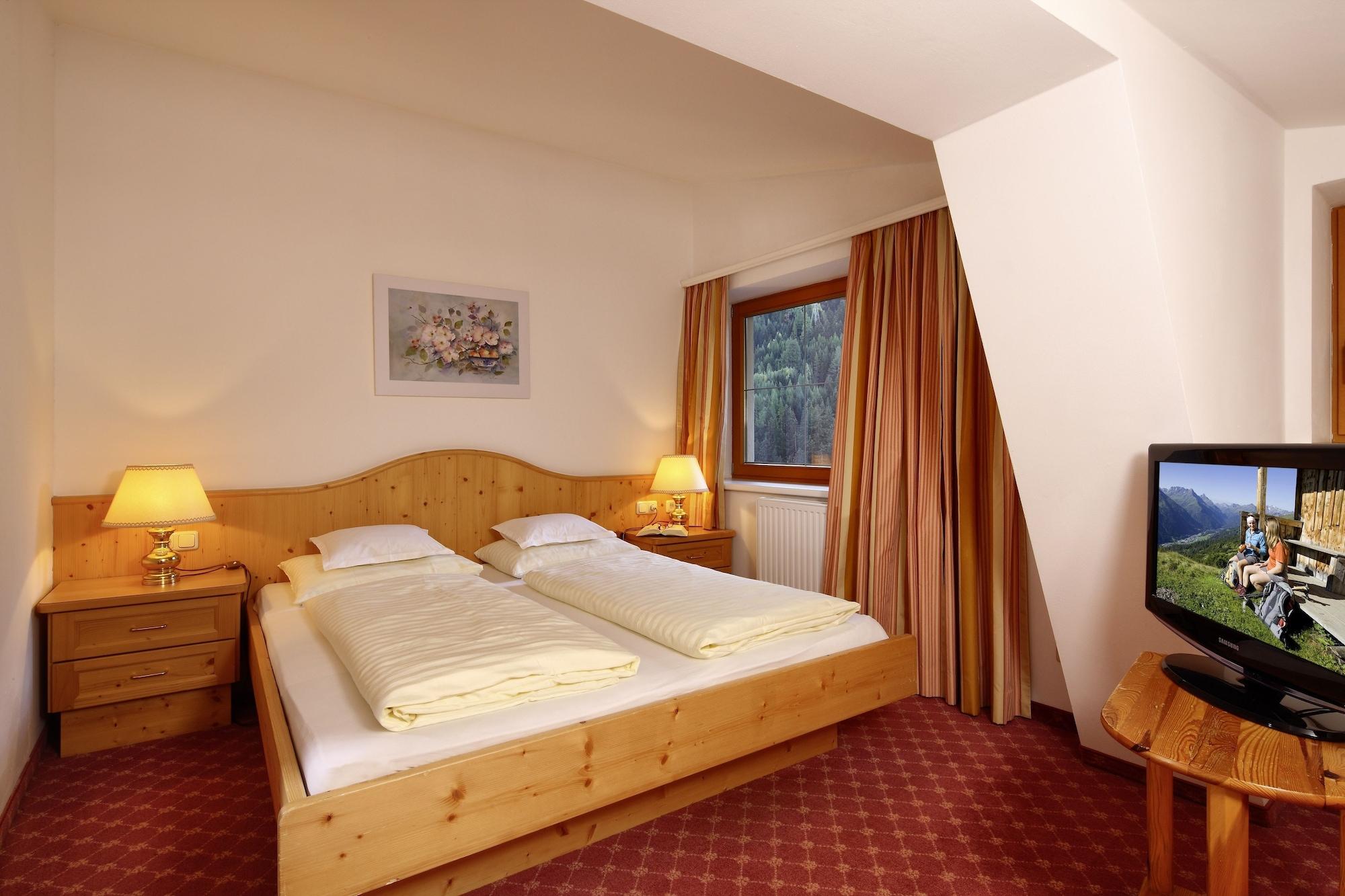 Kertess Hotel Sankt Anton am Arlberg Buitenkant foto