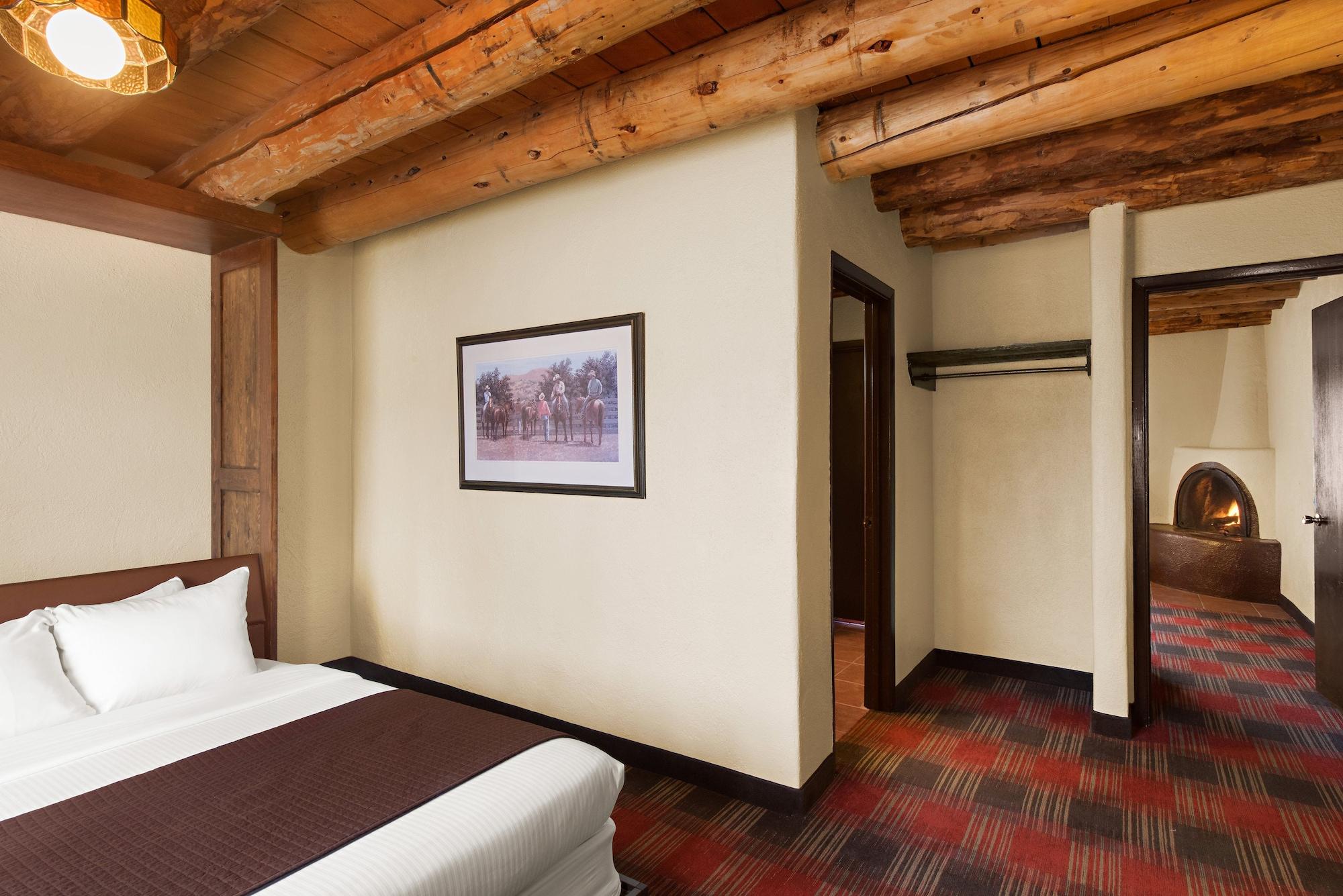 Sagebrush Inn & Suites Taos Buitenkant foto
