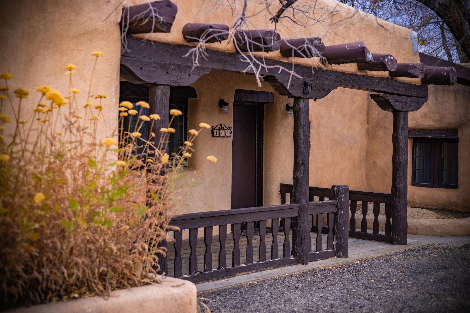 Sagebrush Inn & Suites Taos Buitenkant foto