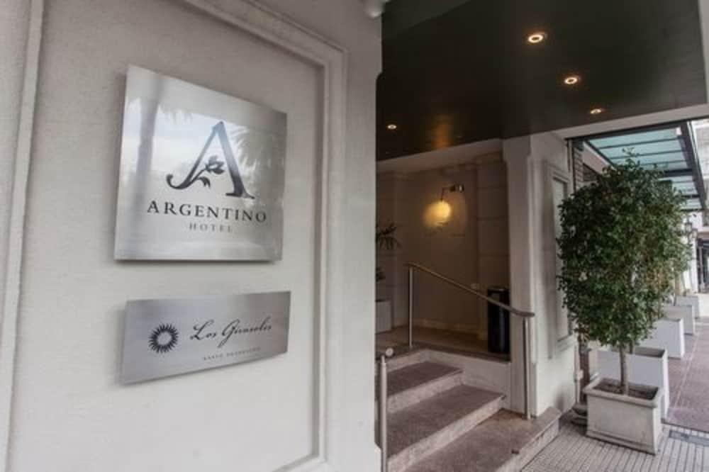 Argentino Hotel Mendoza Buitenkant foto