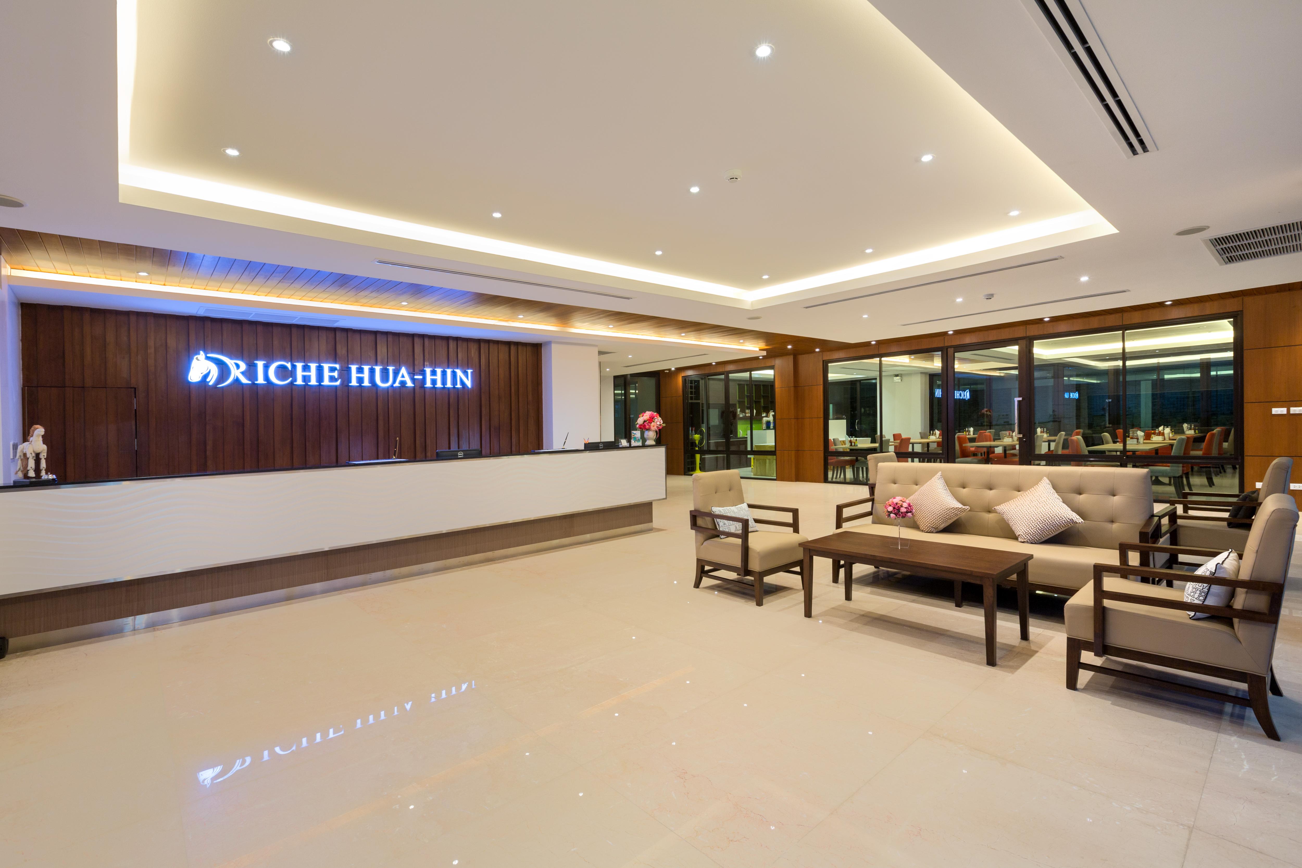 Riche Hua Hin Hotel - Sha Plus Buitenkant foto