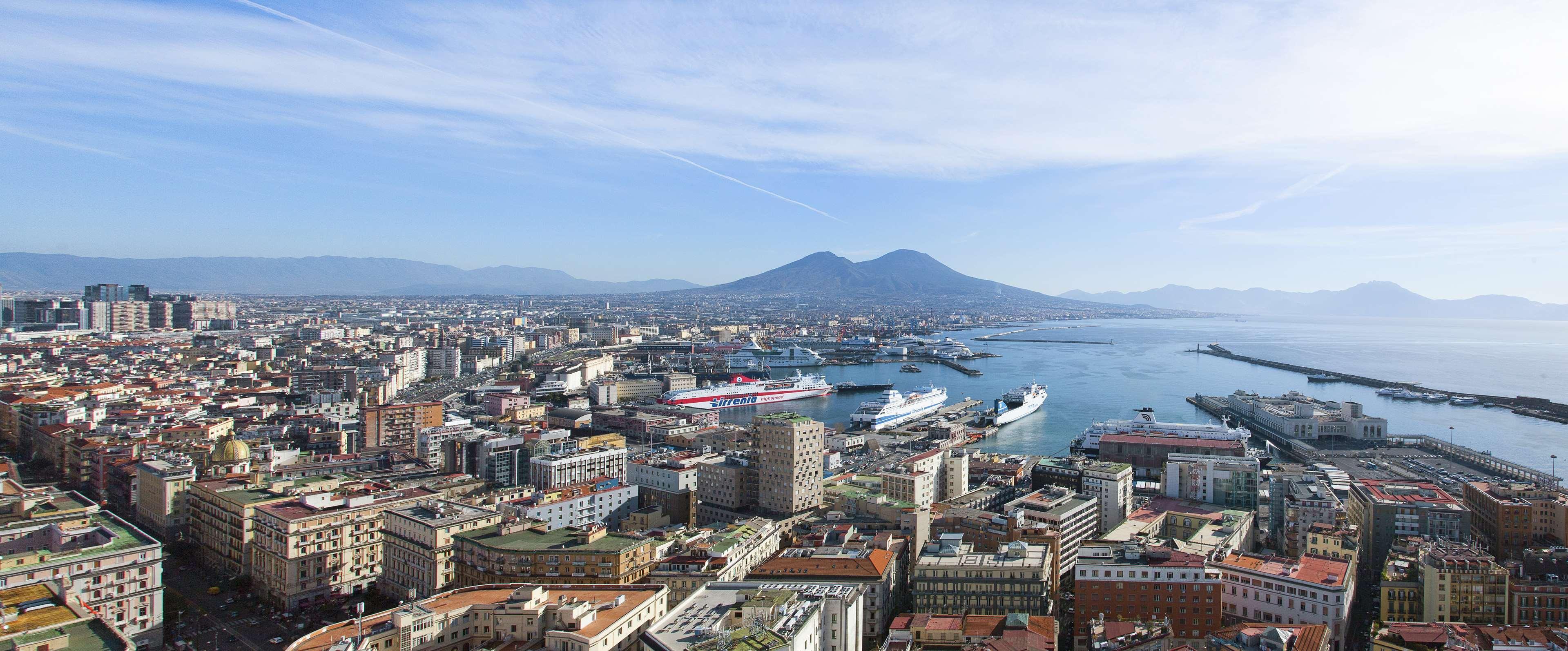 Nh Napoli Panorama Hotel Buitenkant foto