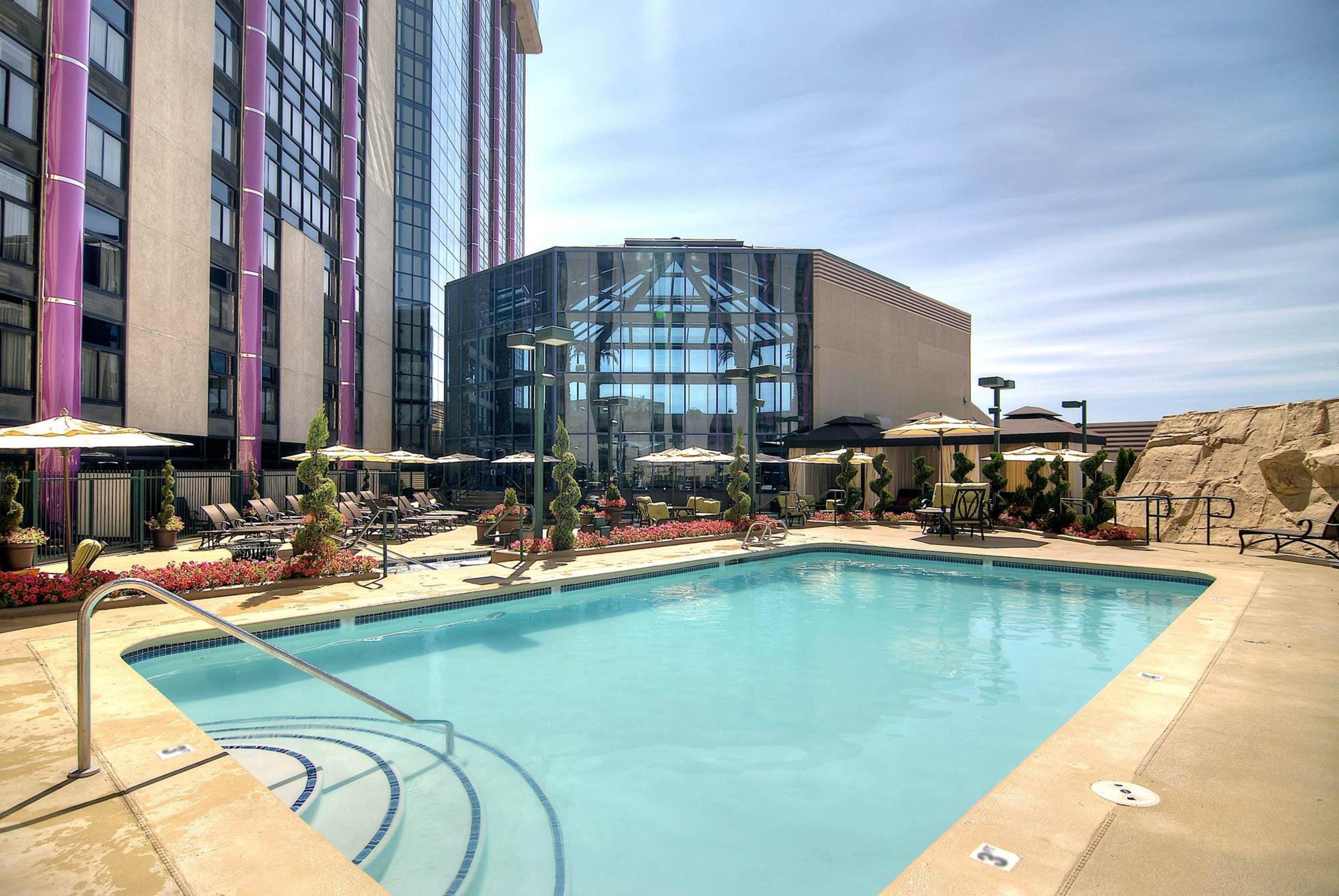 Atlantis Casino Resort Spa Reno Buitenkant foto
