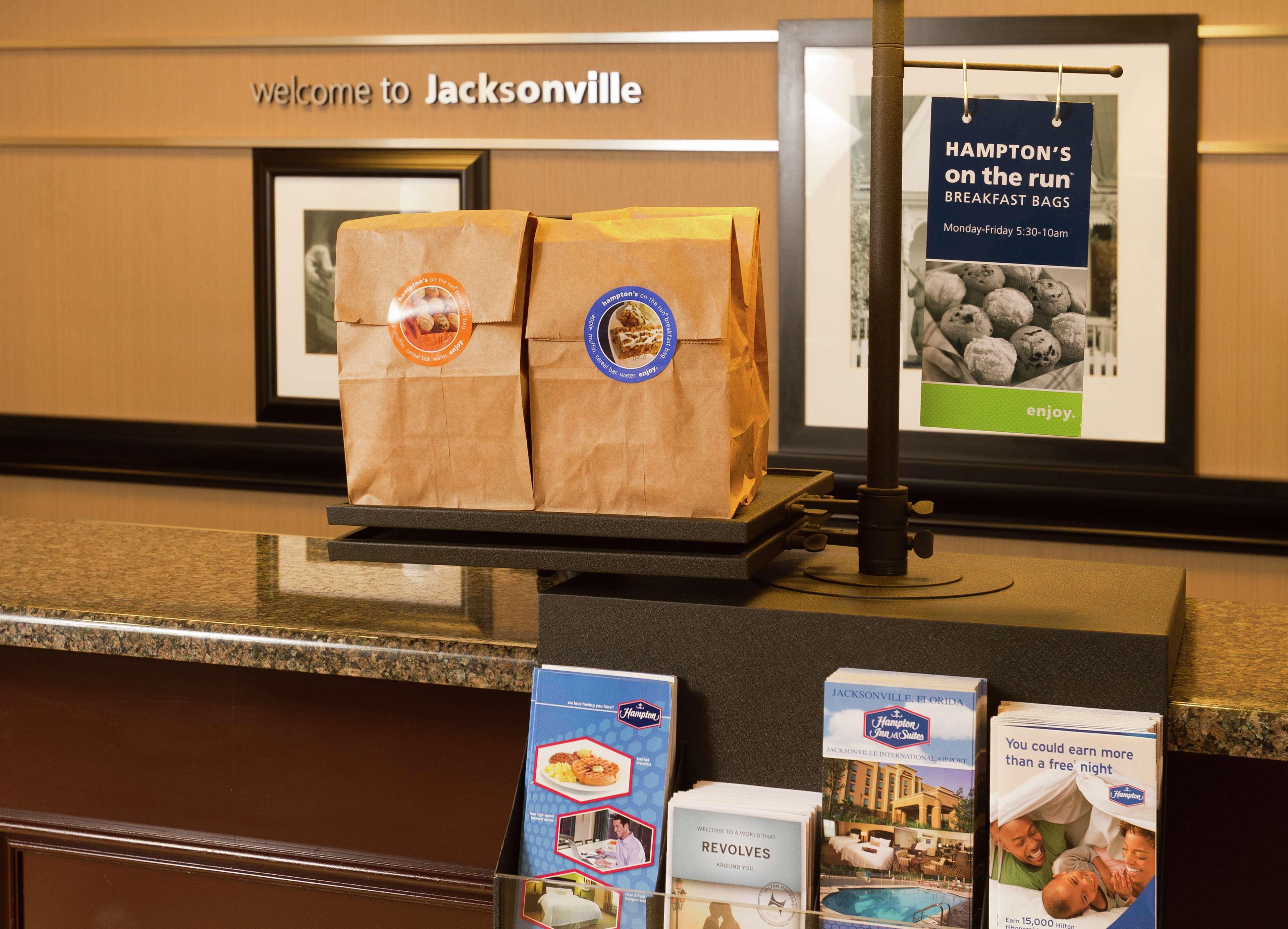 Hampton Inn & Suites Jacksonville-Airport Interieur foto