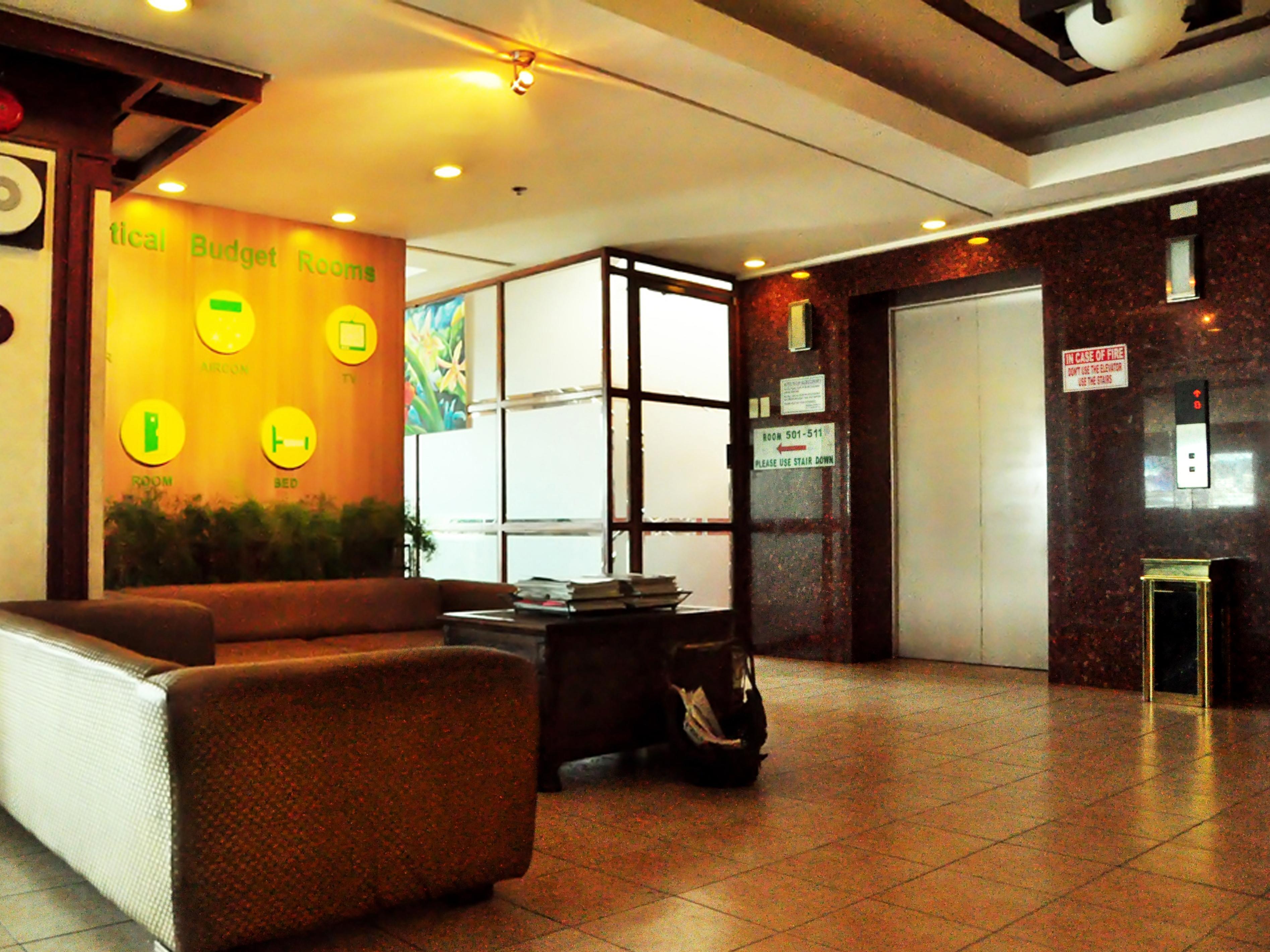 GV Tower Hotel Cebu Buitenkant foto