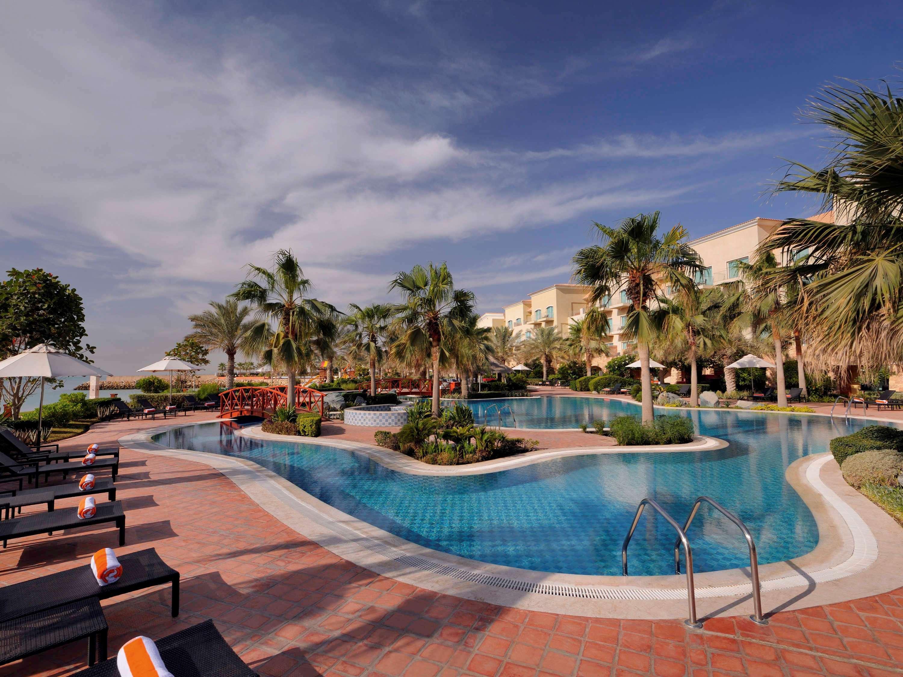 Movenpick Hotel & Resort Al Bida'A Salmiya Buitenkant foto