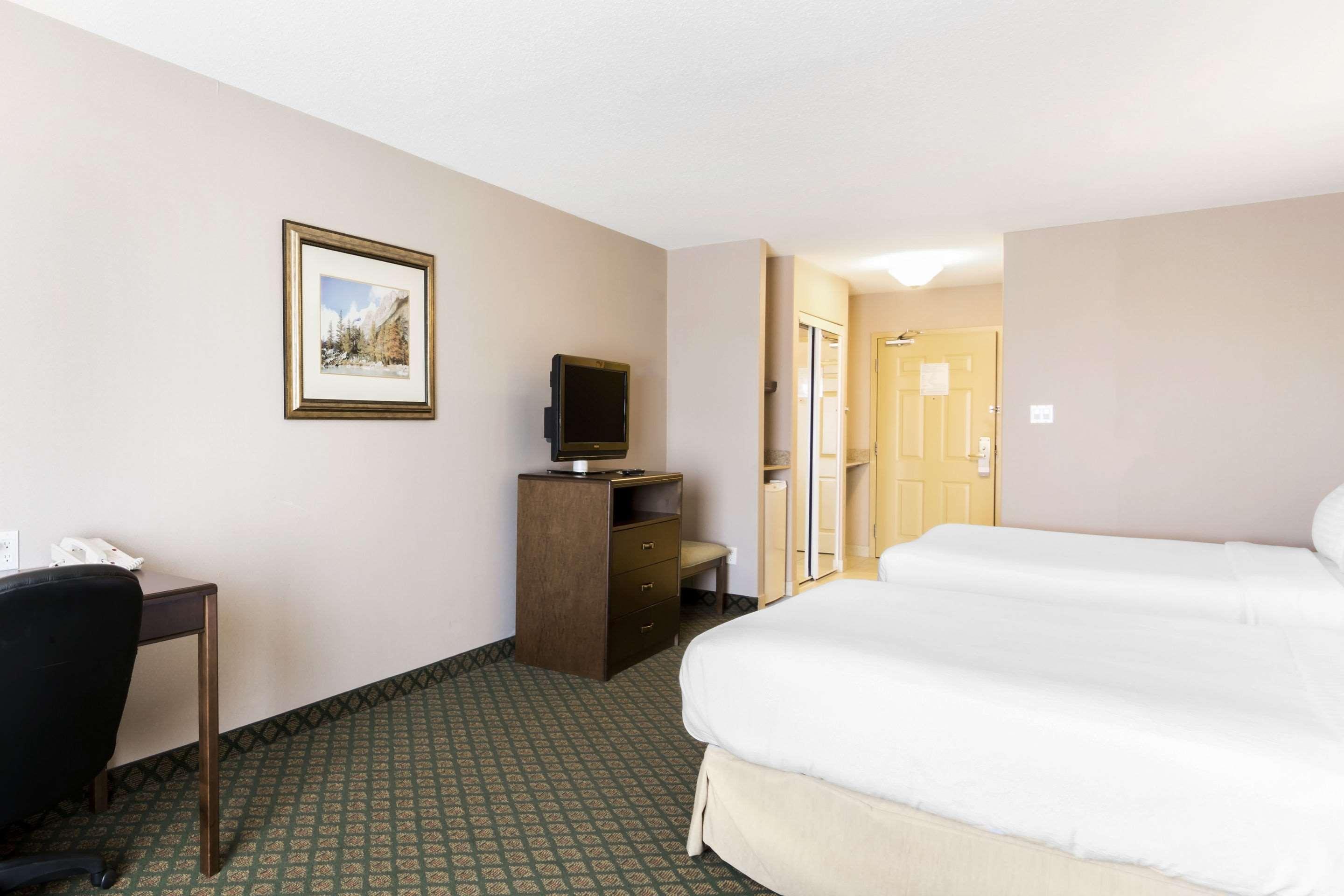 Clarion Hotel & Conference Center Sherwood Park Buitenkant foto