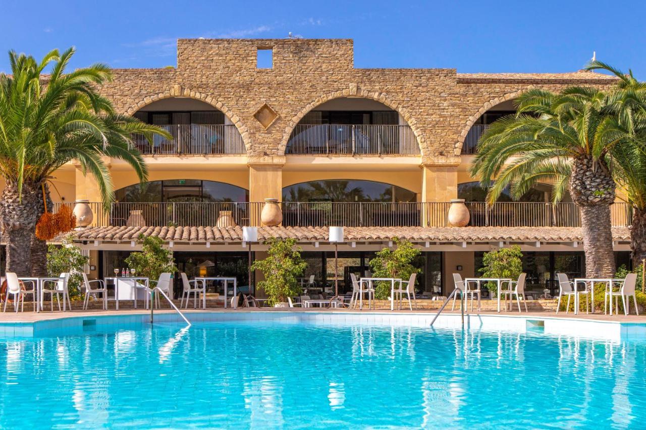 Hotel Costa Dei Fiori Santa Margherita di Pula Buitenkant foto