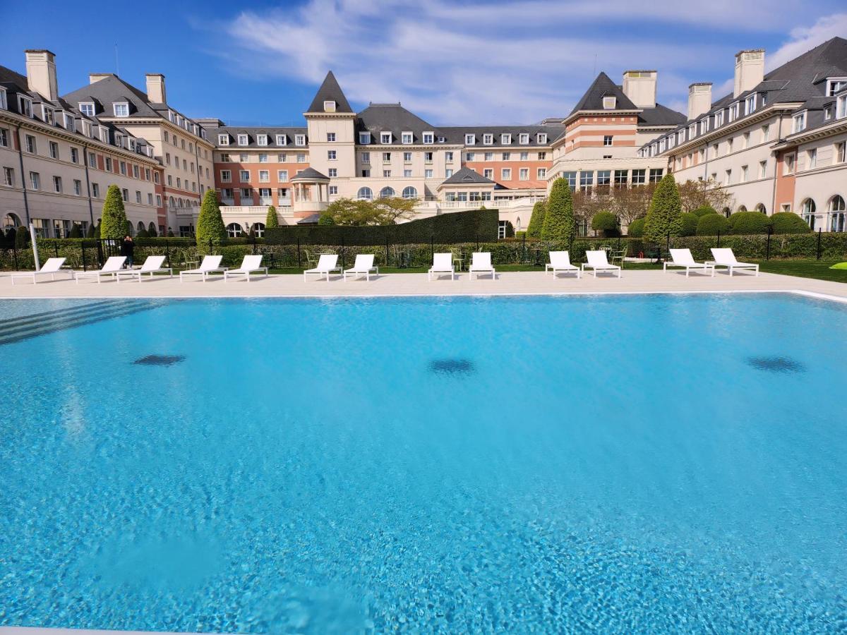 Dream Castle Hotel Marne La Vallee Magny-le-Hongre Buitenkant foto