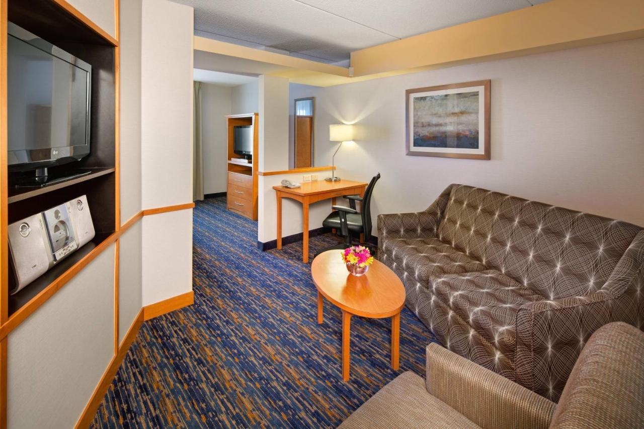 Fairfield Inn & Suites By Marriott Toronto Brampton Buitenkant foto