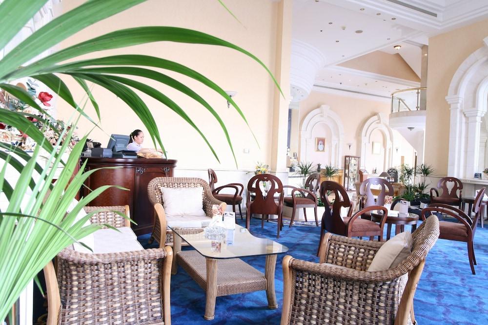 Grand Continental Hotel Abu Dhabi Restaurant foto