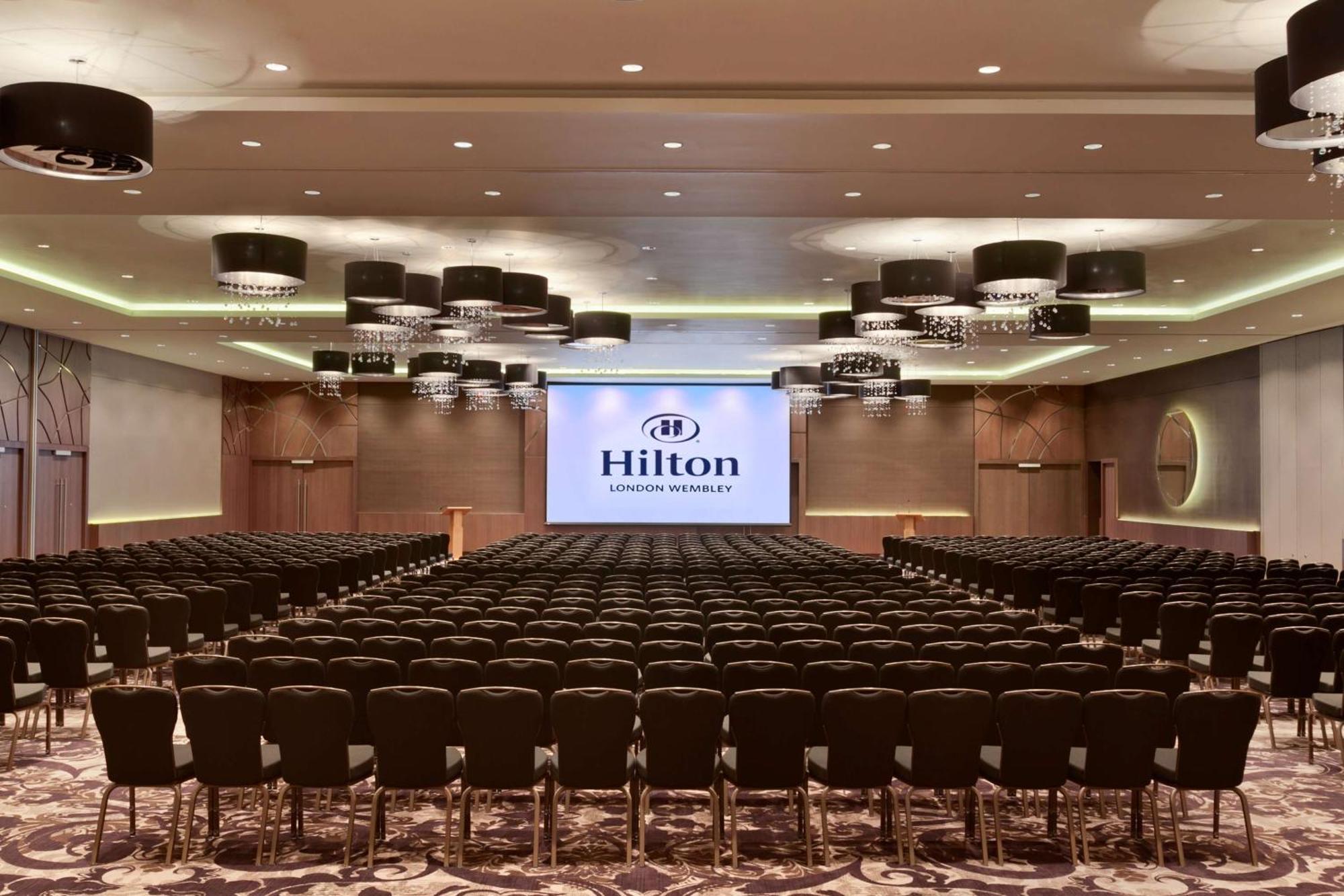 Hilton London Wembley Hotel Buitenkant foto