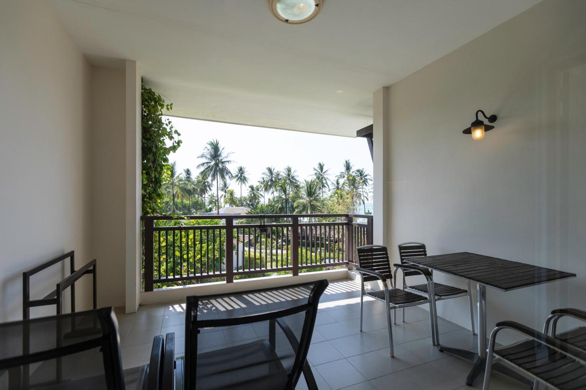 Kantary Beach Hotel Villas & Suites Khao Lak Buitenkant foto