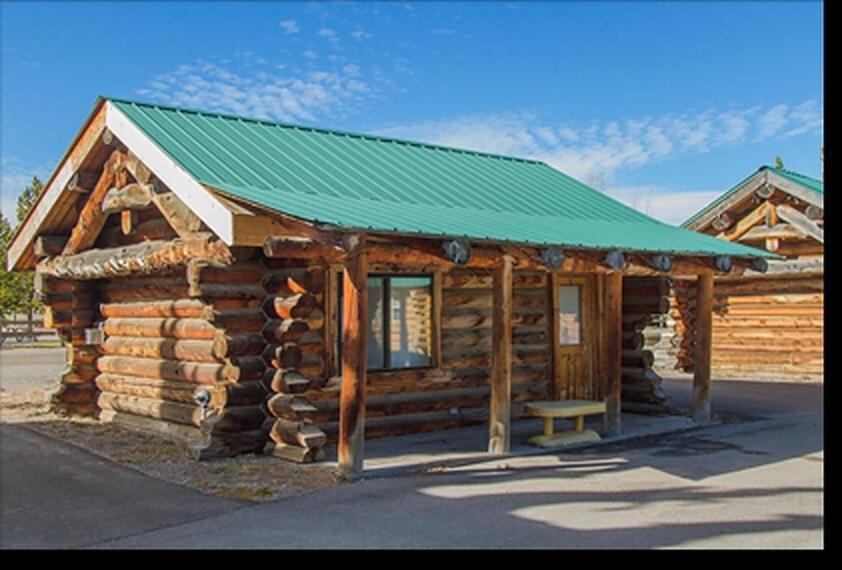 Hibernation Station Villa West Yellowstone Buitenkant foto