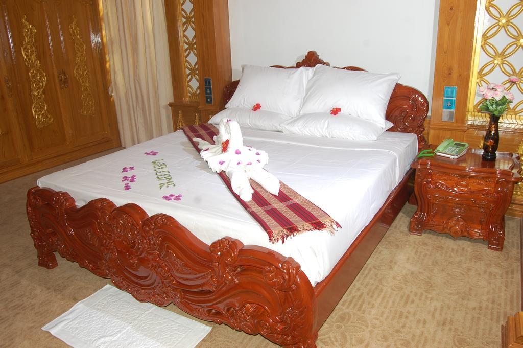 Su Tine San Royal Palace Hotel Bagan Kamer foto
