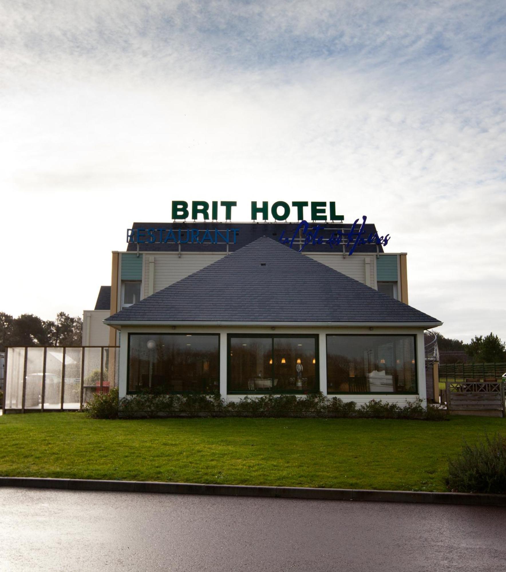 Brit Hotel De La Côte Des Havres Lessay Buitenkant foto
