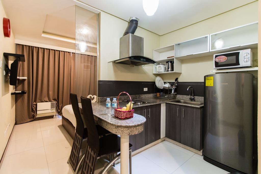 Jmm Apartment Suites Manilla Buitenkant foto