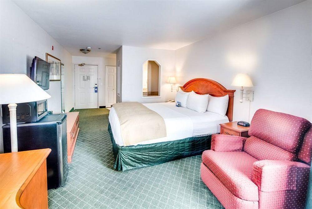 Baymont Inn & Suites By Wyndham Bellingham Buitenkant foto