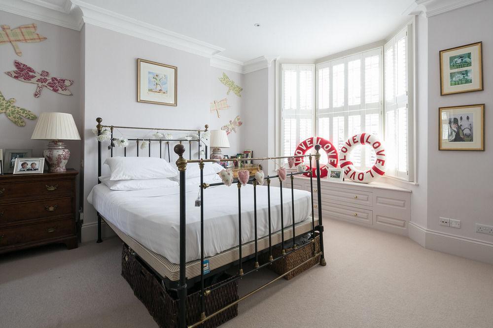 Onefinestay - Chiswick Apartments Londen Buitenkant foto