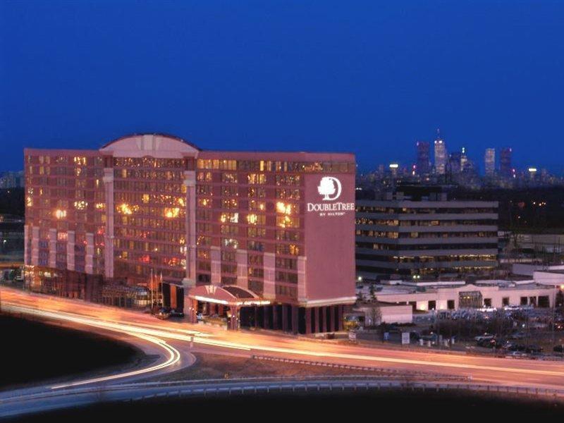 Delta Hotels By Marriott Toronto Airport & Conference Centre Buitenkant foto