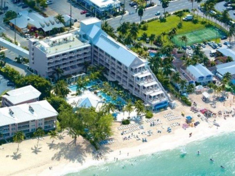 Grand Cayman Beach Suites Seven Mile Beach Buitenkant foto
