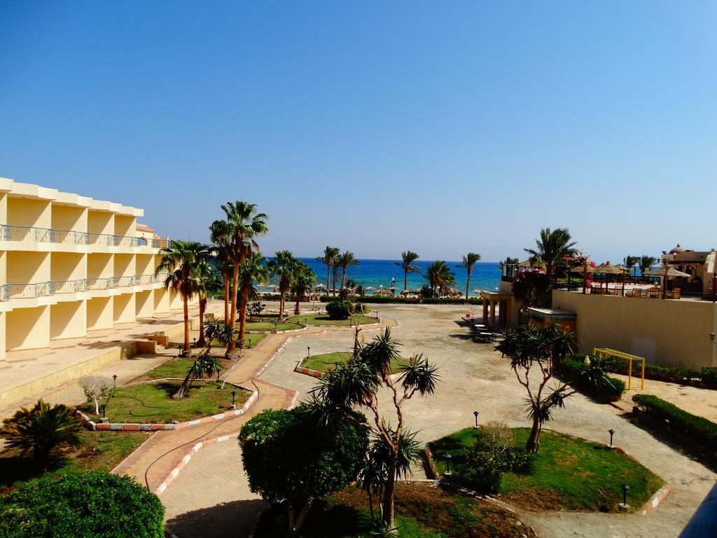 La Playa Beach Resort Taba Buitenkant foto