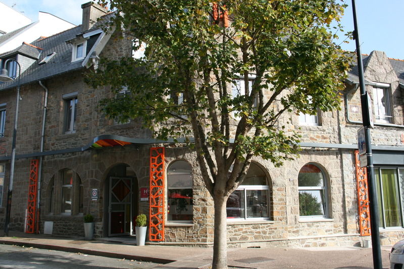 Hôtel de Perros, The Originals Boutique  Buitenkant foto