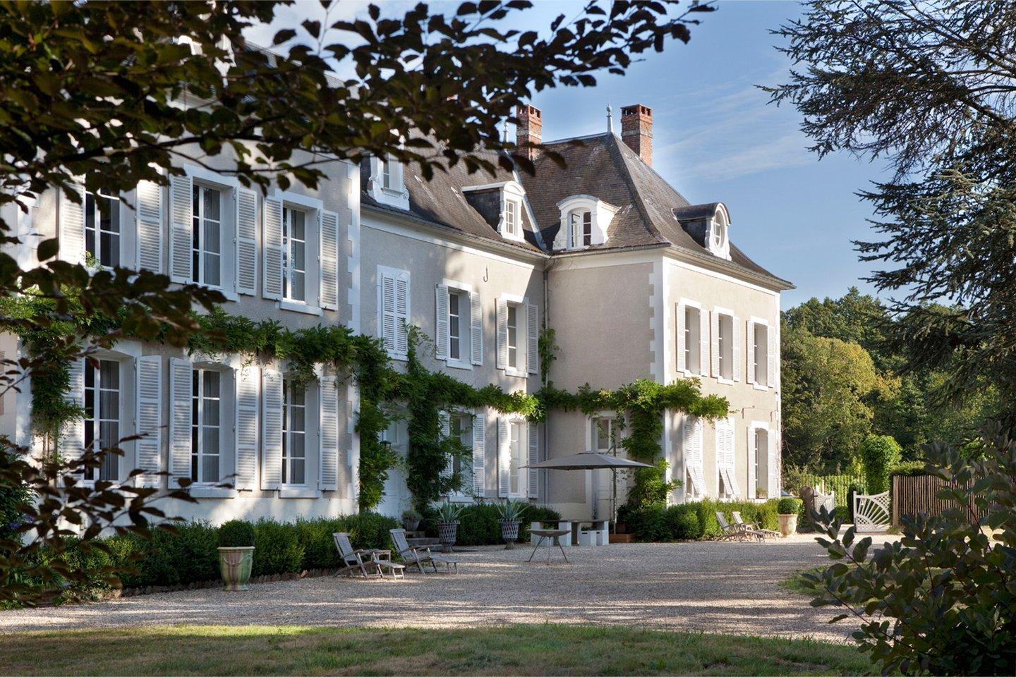 Chateau De La Resle - Design Hotels Montigny-la-Resle Buitenkant foto